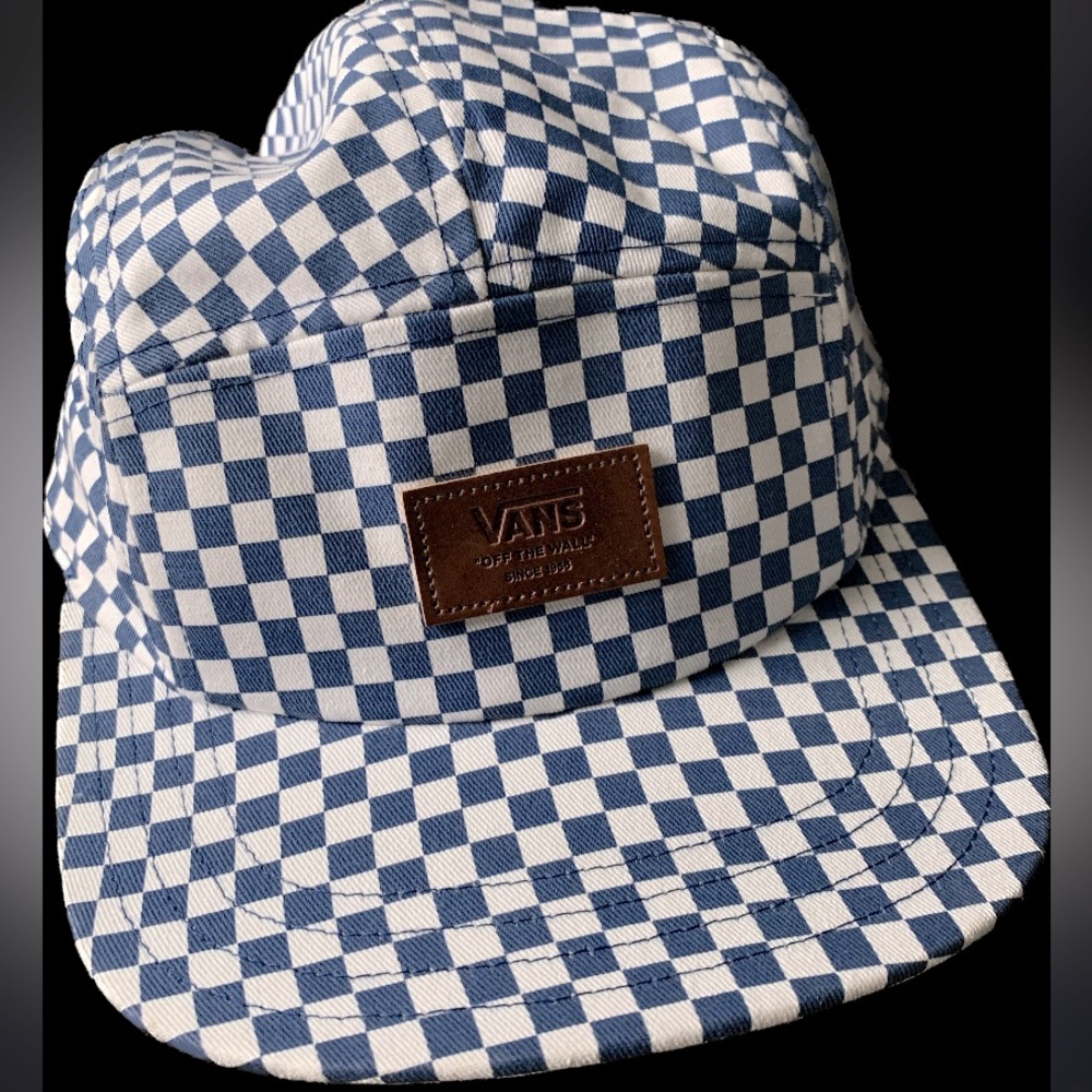 Vans “Off The Wall”  5-panel hat.